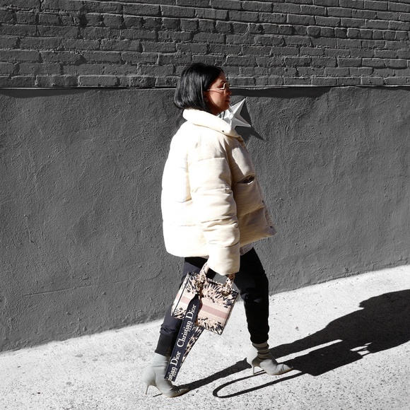 Jacqemus La Doudoune Oversized Puffer Coat - Size 34 - Picture 3 of 14